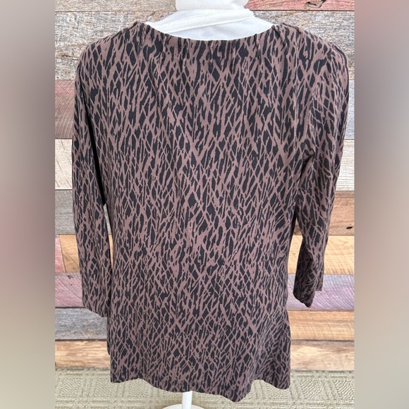 ❤️Dana Buchman Signature Briown Animal Print 3/4 Sleeve Top XS - Picture 5 of 6
